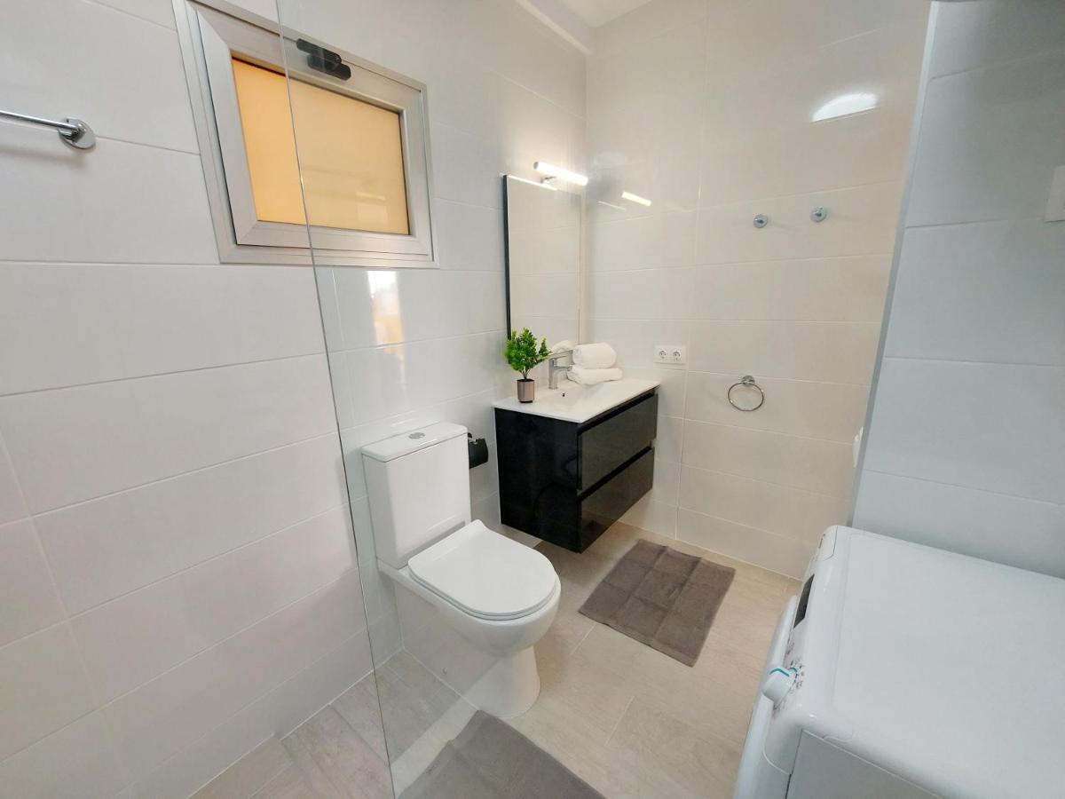 Sunny Cozy Nice Apartment Loscristianos Wifi,Pool Los Cristianos  Exteriör bild