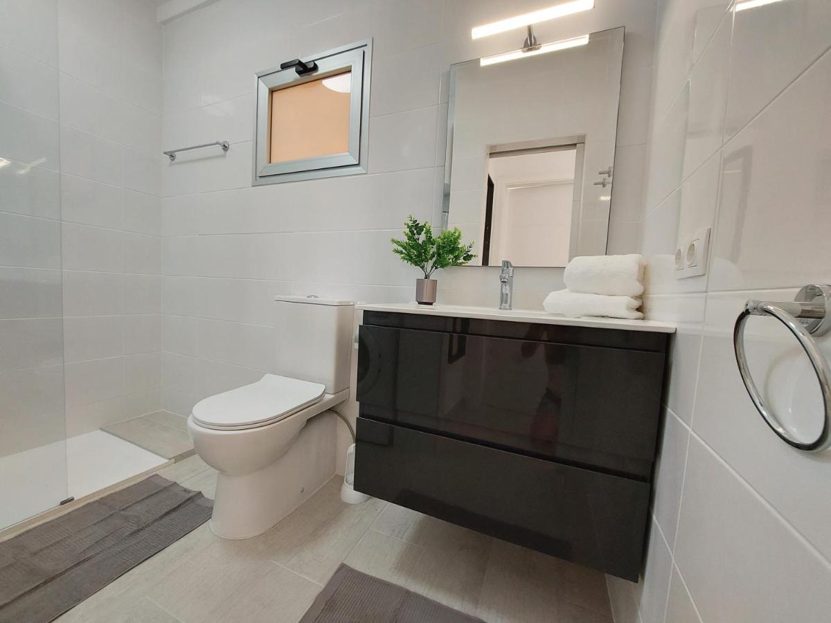Sunny Cozy Nice Apartment Loscristianos Wifi,Pool Los Cristianos  Exteriör bild
